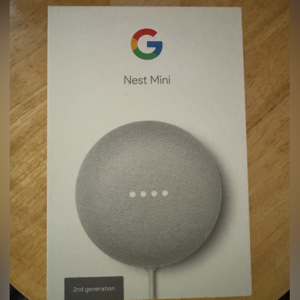 Google Nest Mini 2nd Gen in Light Gray